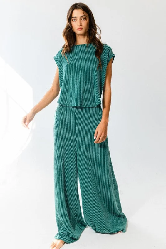 Hunter Green Open Front Wide Leg Textured Jumpsuit Skirted jumpsuit, Elegant, Feminine, Chic Hunter Green Open Front Wide Leg Textured Jumpsuit Skirted jumpsuit, Elegant, Feminine, Chic